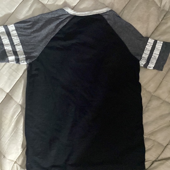 🌹Boys Old Navy t-shirt XL(14-16) - Picture 2 of 3